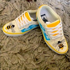 Custom VANS (1 of 1)